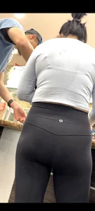 Fit Asian in yoga pants VPL with boyfriend