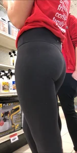 Teen at work best customer service