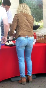 Blonde milf wearing tight jeans market creepshot