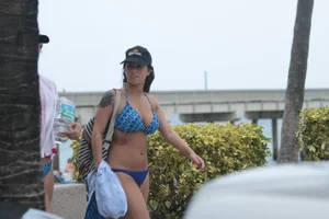 Florida beach and bikini girls