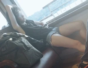A Cute Nerdy Girl in Denim Mini Shorts With Hot Skinny Legs Creepshots