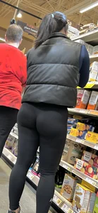 Tight booty Asian chic in black‼️