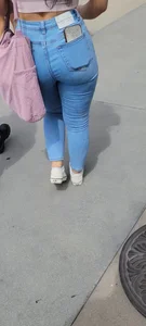 College Latina Tight Jeans