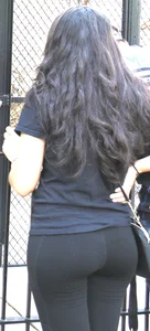 Candid girls in leggings, yoga pants, lulus and lycra