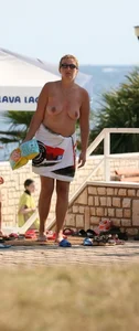 Nude beach pool milfs and mature ladies