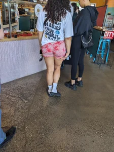 Super thick Latina in pizza shop OP