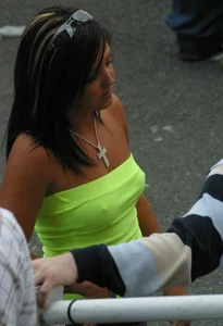 Candid tits and pokies