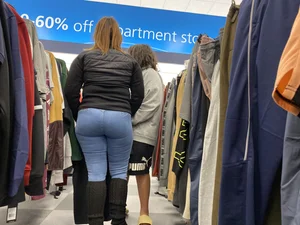 (Oc) thick latina mom in soft pants