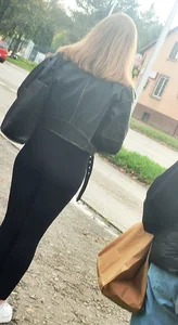 Pretty girl, black leggings, big ass, face