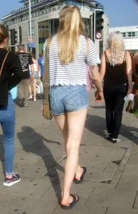 Various sexy teens in little shorts