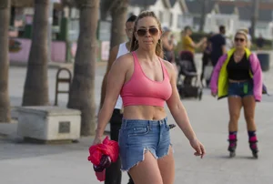 Hot candid summer girls collection