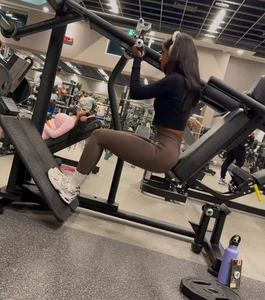 Slim Thick Tight Ass in Gym Sharks (GIFS)