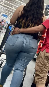 Thick Latina ass