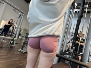 Very Hot Slim Thick Blonde GYM Bitch with sexy ASS