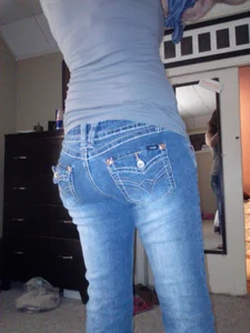 Hot Booty in Blue Jeans Home Creepshot