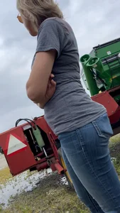 Sexy Farm Milf