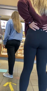 I think those are LuLu’s !??
