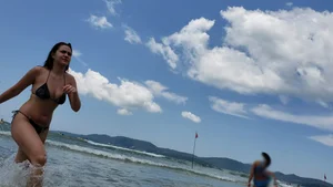 Brazillian beach creepshots, huge gallery of candid girls in swimsuits