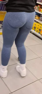 Sporty pants in shop