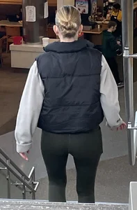 Chick with a skinny and firm butt in tight pants creepshot