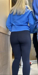 Teen in her Tight Leggings