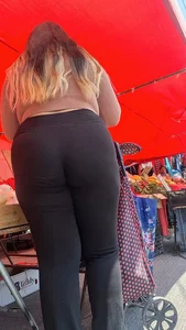 [oc]chubby phat ass latina in black leggings full panty line
