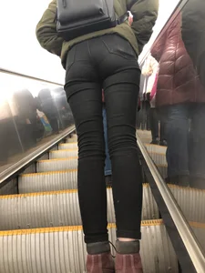 Cute Booty in Tight Jeans Subway Escalator Closeup