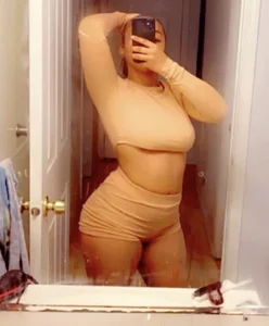 Busty babe mirror selfies