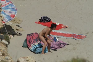 Sexy mature girls on Vilanova topless beach