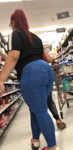 [OC Covid-era catch] Hot thick redhead Latina MILF VPL Wedgie Walmart