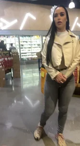 (First Post) Bubble butt Latina in tight jeans plus face shots