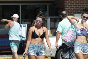 Florida bikini girls