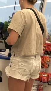 Jean shorts legs and booty 0710