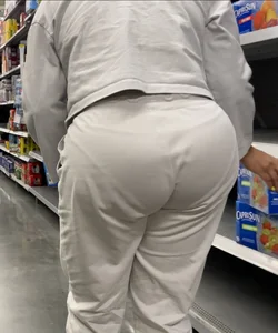 Sexy Milfs in tights