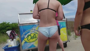 Compilation of sexy girls in bikinis at the beach in 2017 (Part 1)