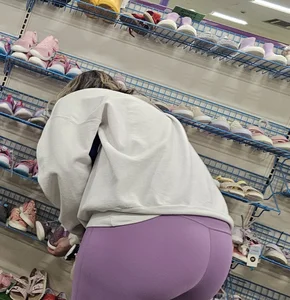 Thick purple leggings MILF