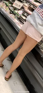 College hottie grocery shopping in short shorts - OC