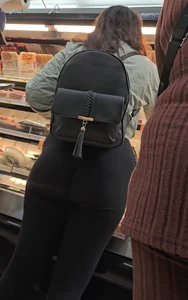 Latina leggings (shaking) market cap