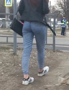 Booty in Blue Jeans Street Crosswalk Creepshots