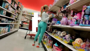 Blondie the Bubble Butt Goddess
