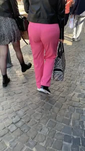 Milf ass pink