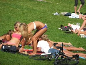 Bikini girls