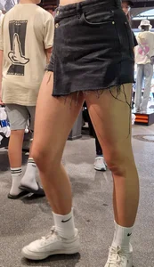 Hot Candid Girl in Fringed Black Shorts and a Top With Awesome Fit Legs Creepshots Gallery