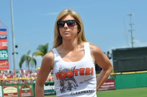 Candid sexy Hooters girls in their uniforms