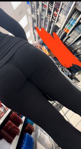 BLACK LEGGINGS GODDESS OC caught! SUPER CLOSE!
