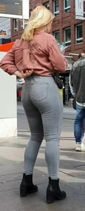 Big booty blonde babe in tight jeans with a nice ass