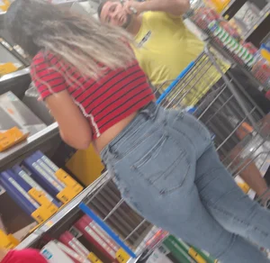 Out In The Wild 40 ( Latina with a huge phatty in jeans)