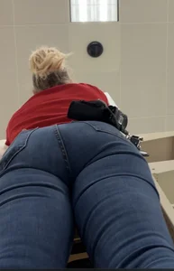 Milfy target worker bending over