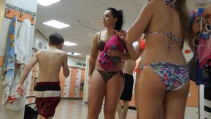 Beach and bikini candid girls