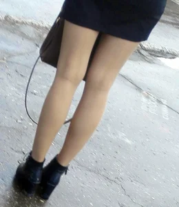 Candid girls in skirts and short dresses